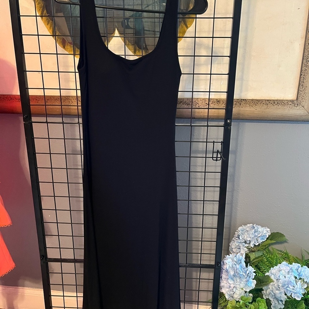 Elegant Black Sleeveless Dress by OGL